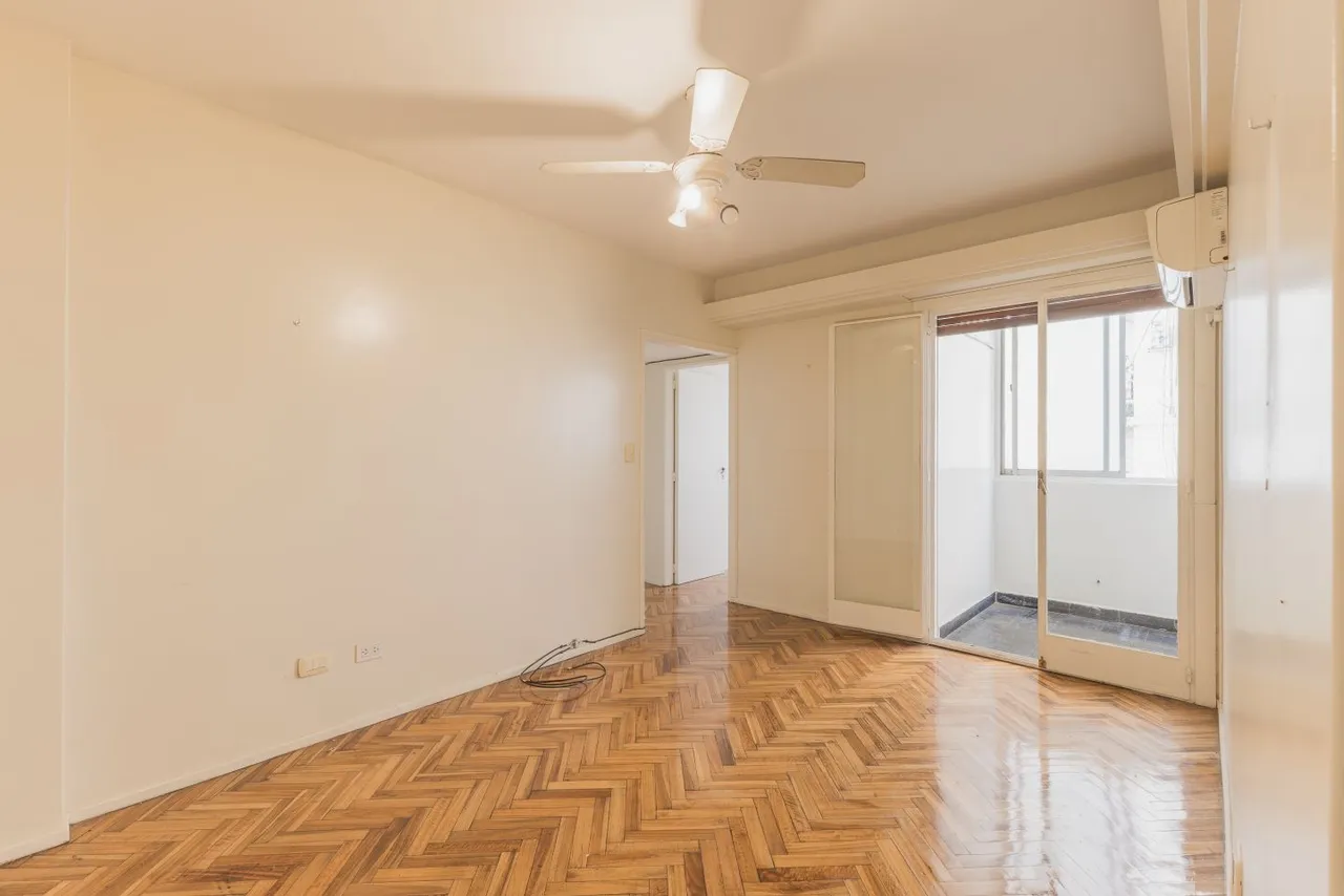 Departamento en Gascon 200