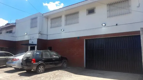 Galpon en BFA, Tucumán 25