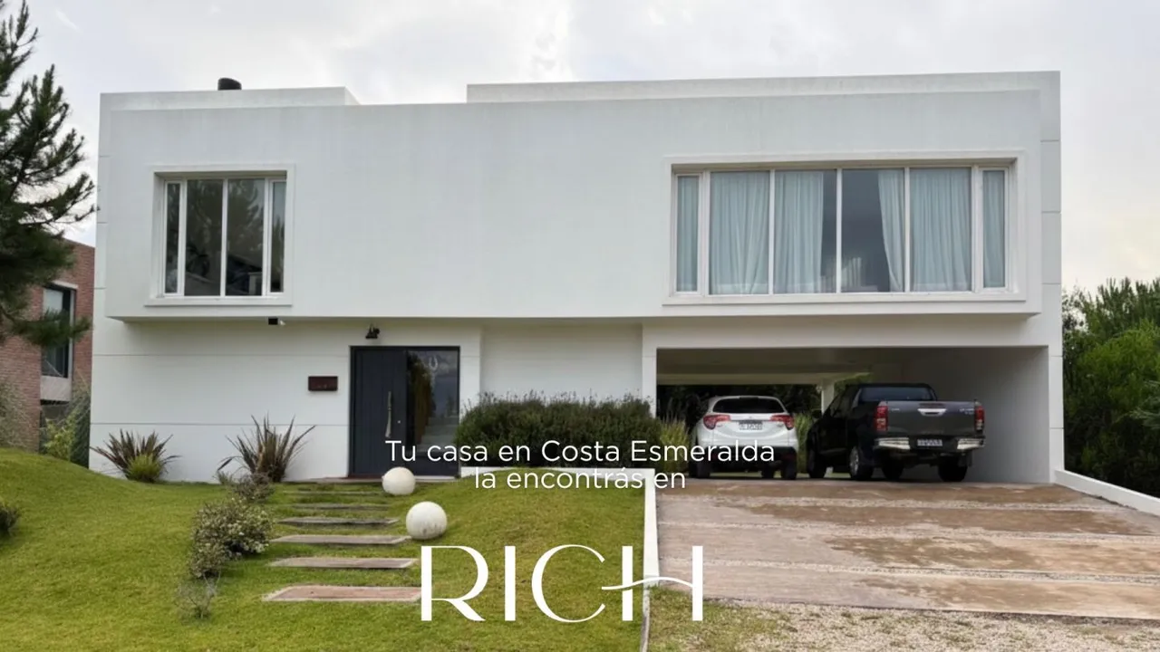 Casa en Ecuestre 100
