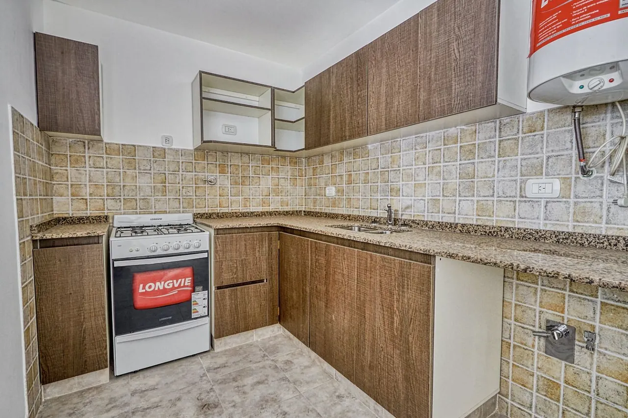 Departamento en LAS MALVINAS 7200