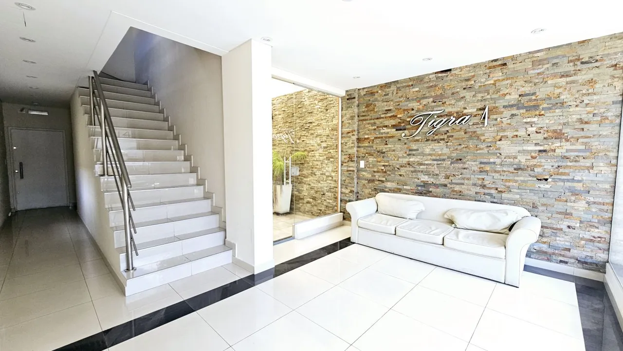 Departamento en AV. RODRIGUEZ PE 1400