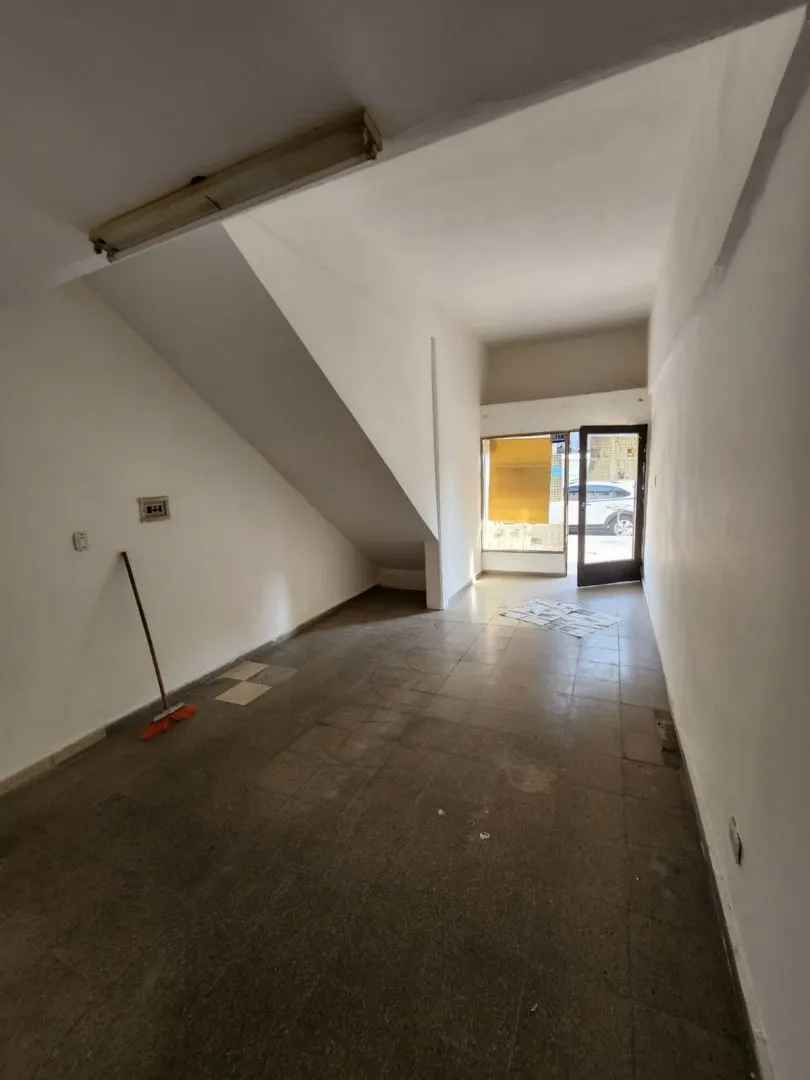 Local Comercial en lopez cabrera 2600