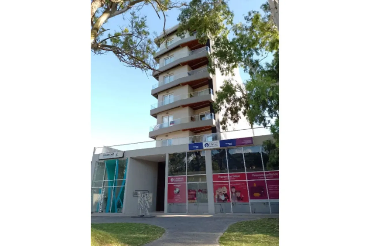 Departamento en Av. Arq Jorge Bu