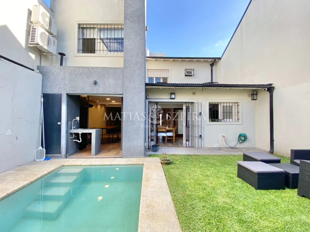 Casa en Marquez de Loret 2900