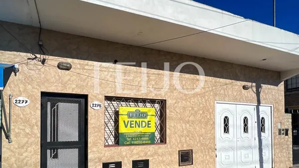 Casa en MONTEVIDEO 2200