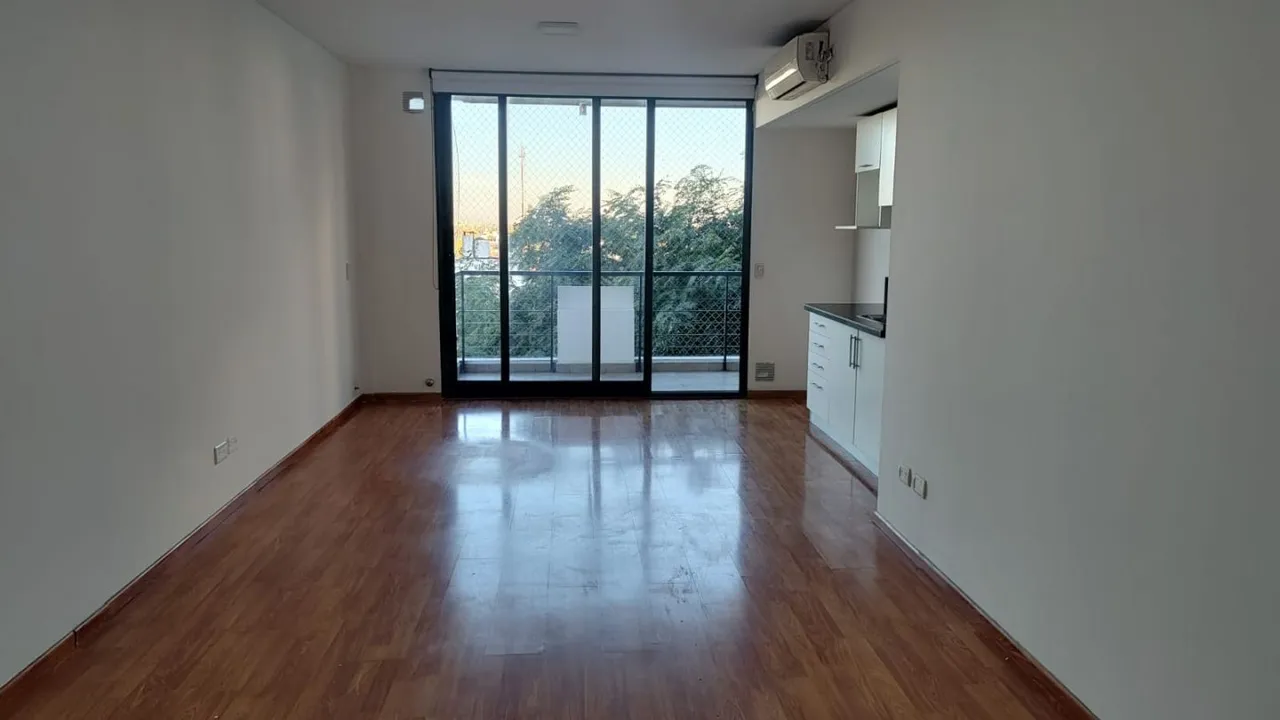 Departamento en AVENIDA DIRECTOR 3800