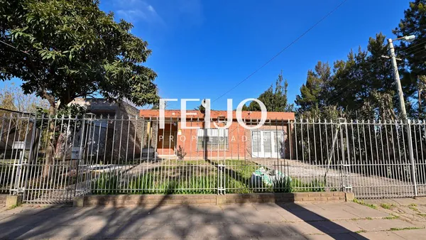Casa en 12 de Octubre 1000