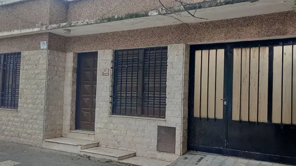 Casa en Acuña 700