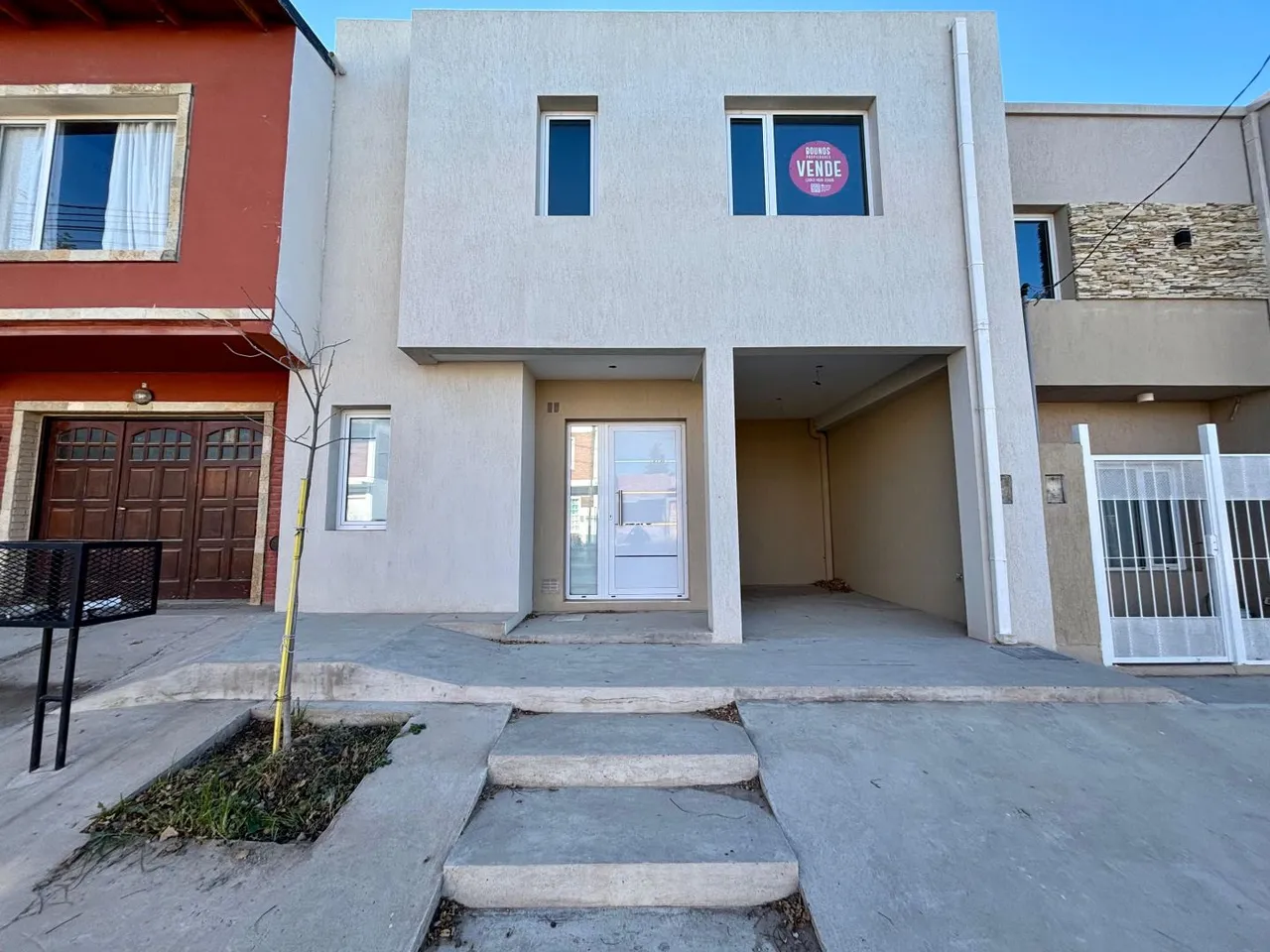 Casa en AZCUENAGA 400