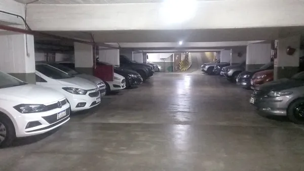 Cochera en AV CASEROS 700