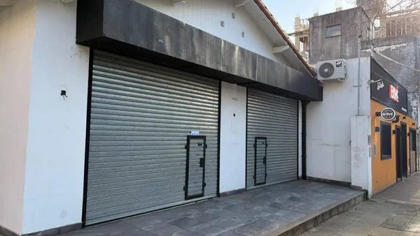 Local Comercial en Charlone 800