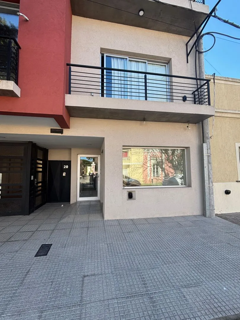 Local Comercial en ARENALES 100