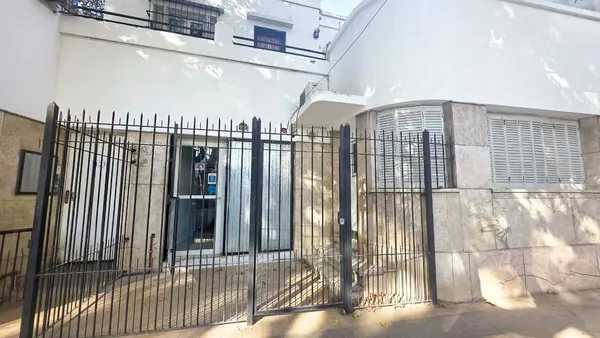 Oficina en Montecaseros y G