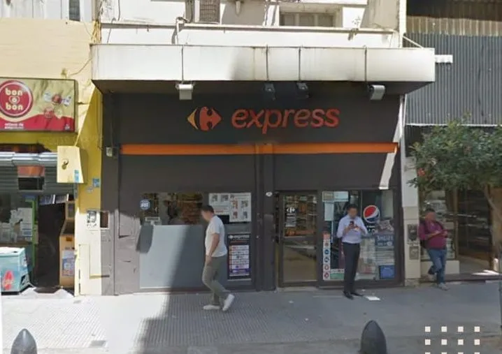 Local Comercial en Suipacha 700