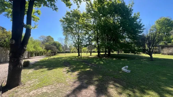 Lote en Champagnat 5700