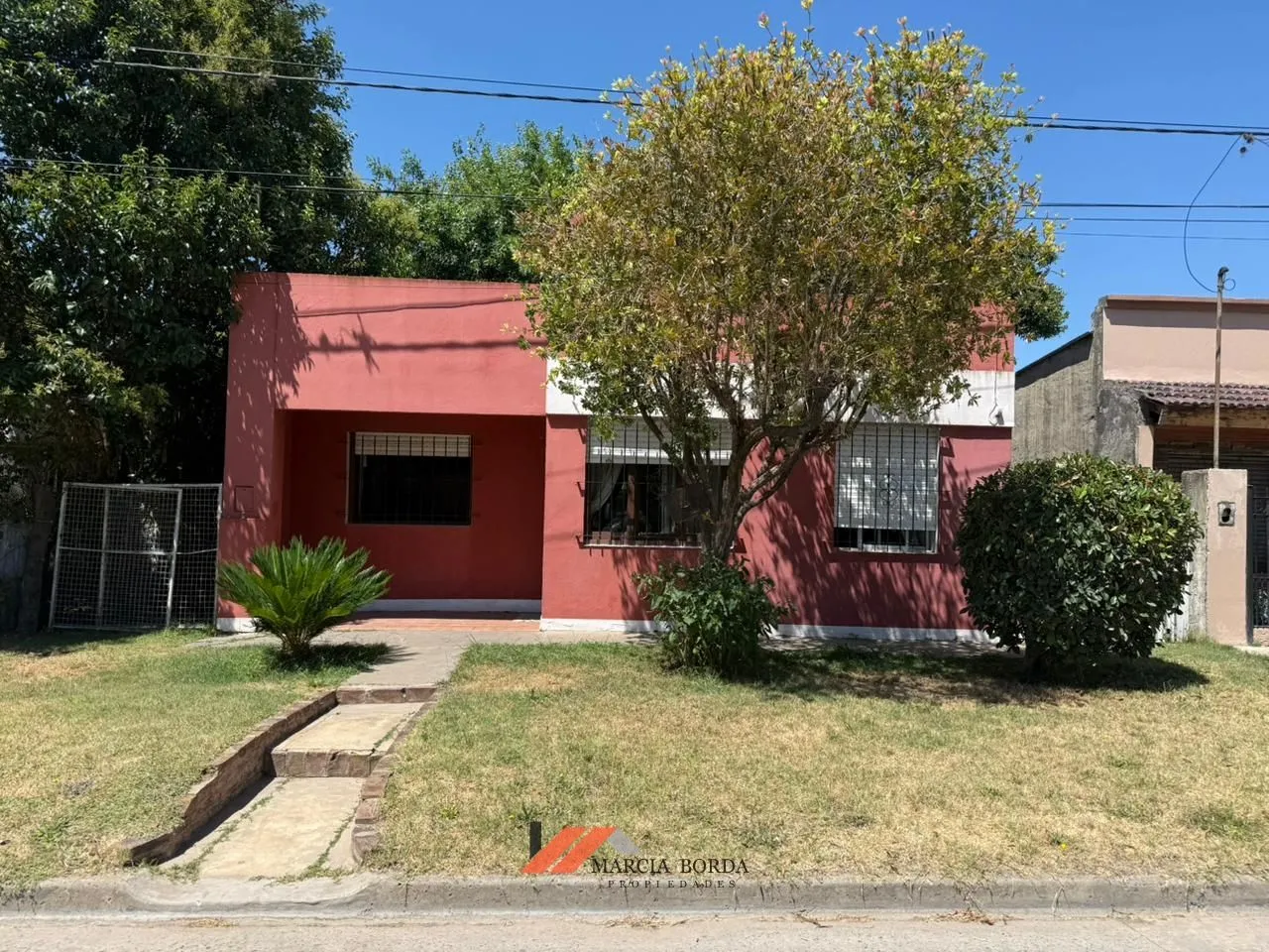 Casa en Calle Moises Tin 2900