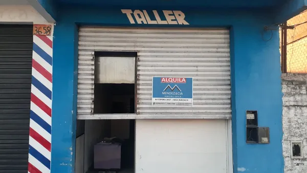 Local Comercial en AV JUAN DOMINGO 3600