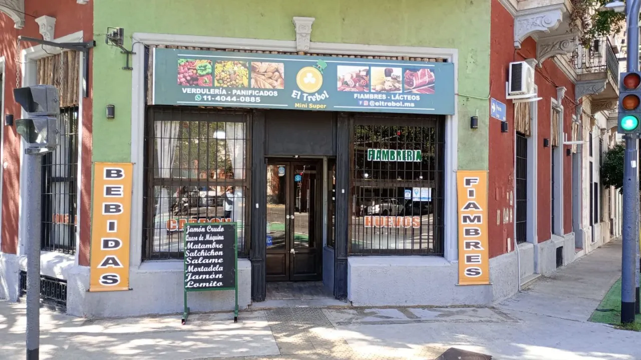 Local Comercial en PAVON 3100