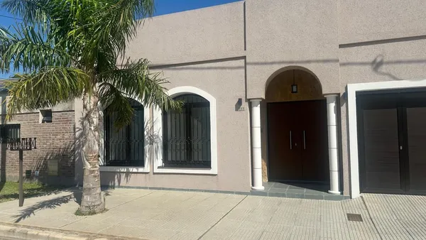 Casa en Nestor Paez 1100