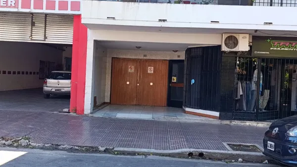 Cochera en Profesor F. Agüe 4900