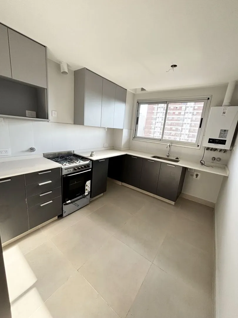 Departamento en AV. ALVAREZ THOM 3100