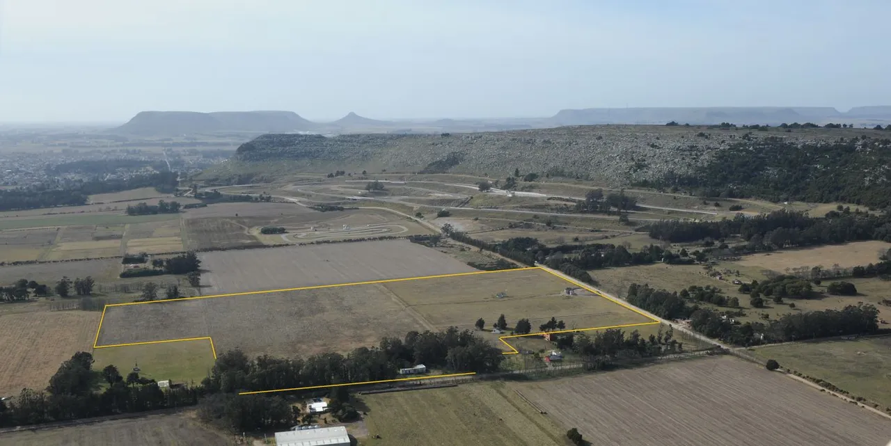 Lote en 44