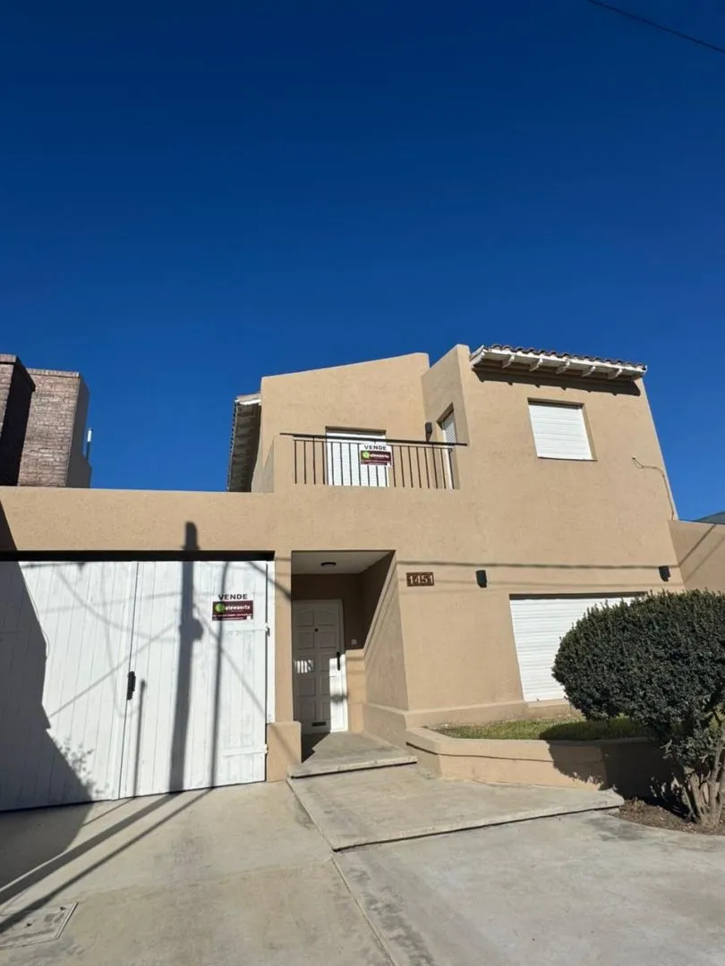 Casa en SERRANO 1400