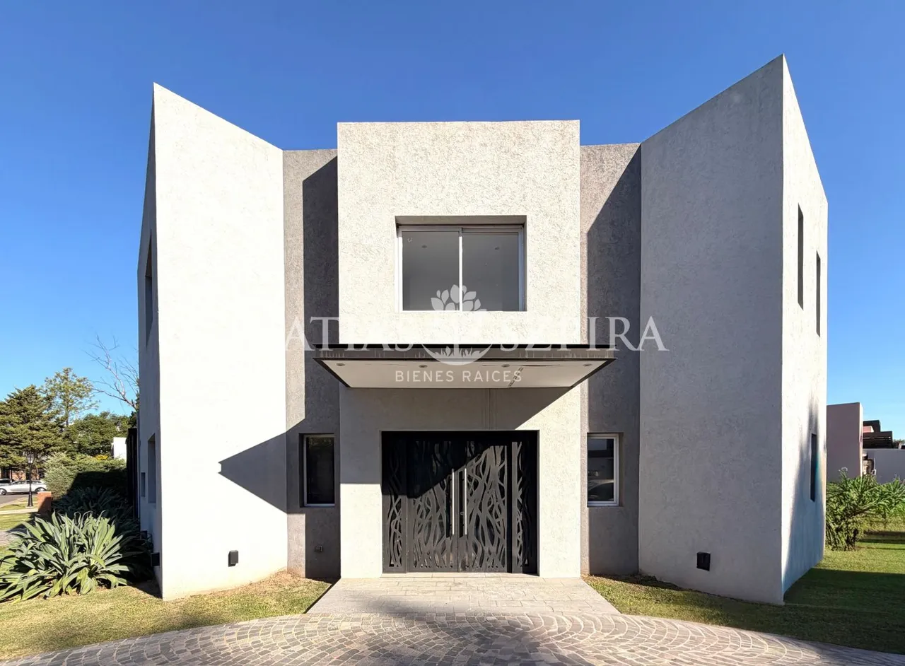 Casa en athuel 1600