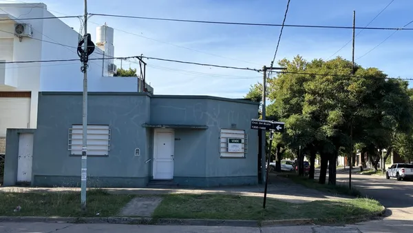 Casa en DEL BUSTO 1300