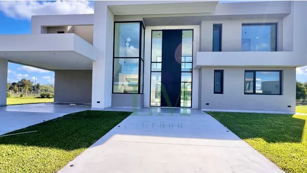 Casa en Acceso Oeste Km