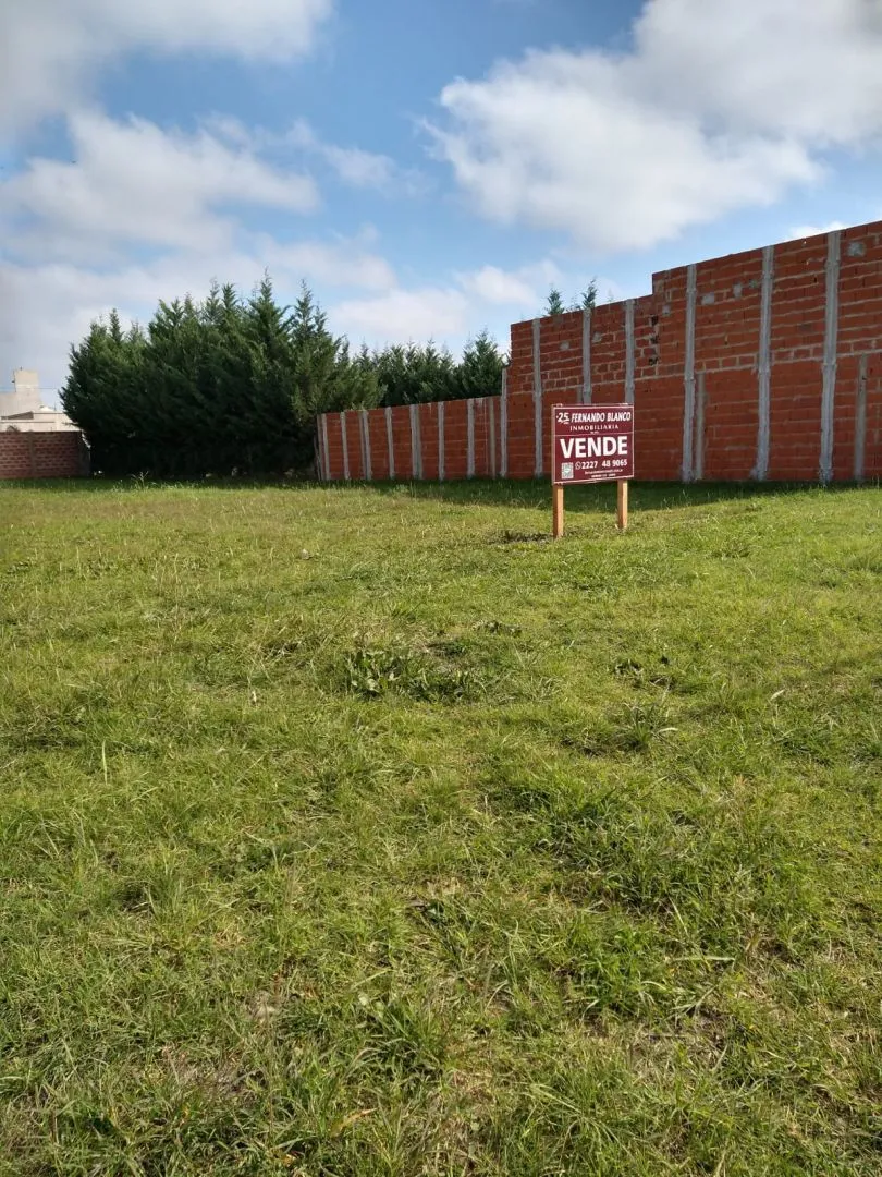Lote en ANGUEIRA 1800