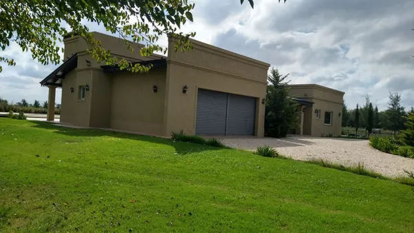 Casa en CALLE 15 Y SEGUN