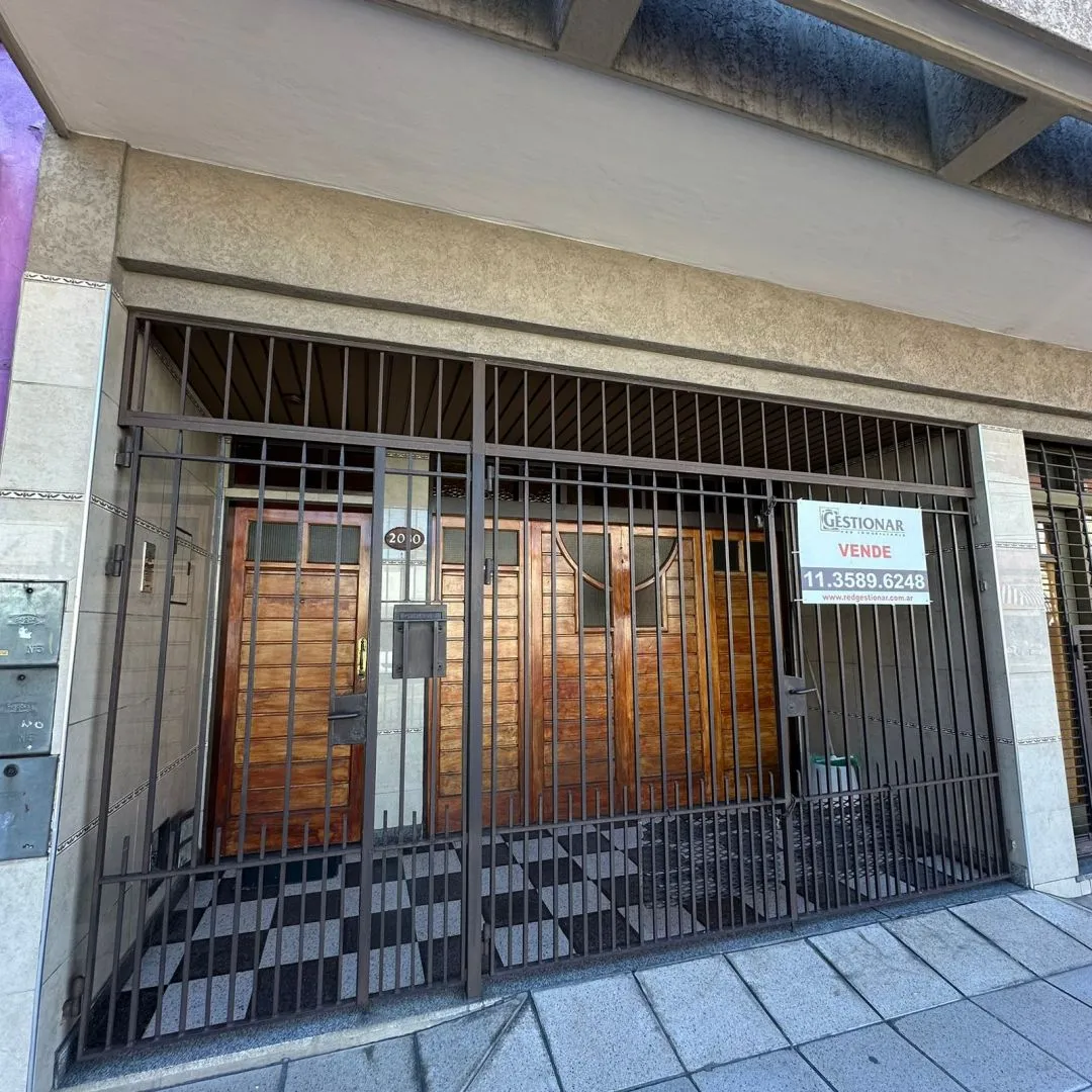 Casa en AV. SANTA FE 2000
