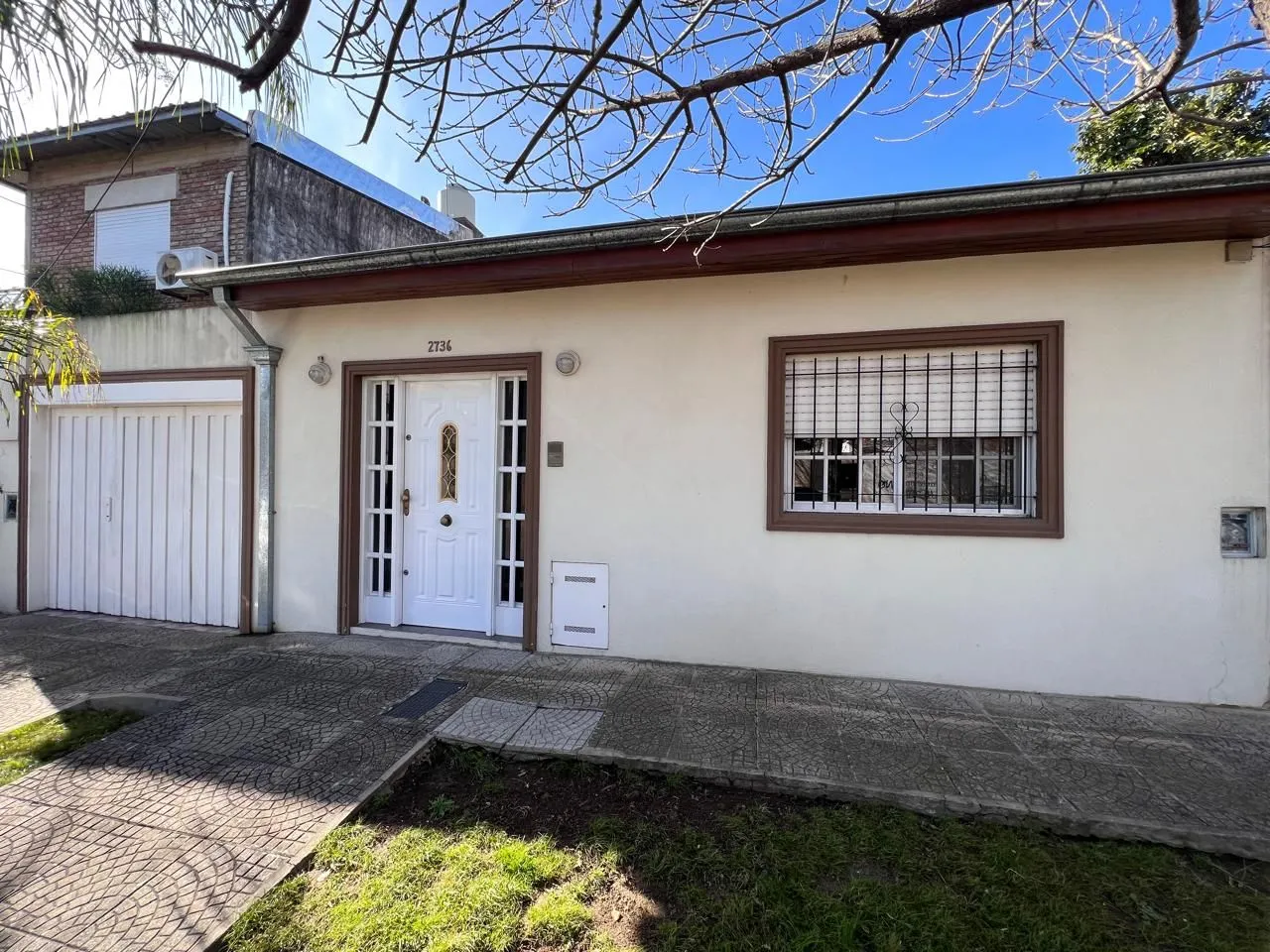 Casa en JUAN AYOLAS 2700