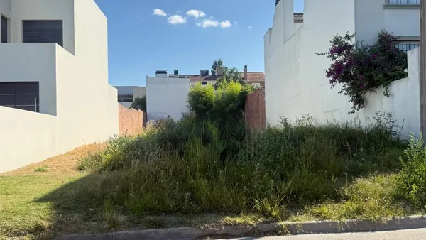 Lote en Calle 23 e/ 36 y