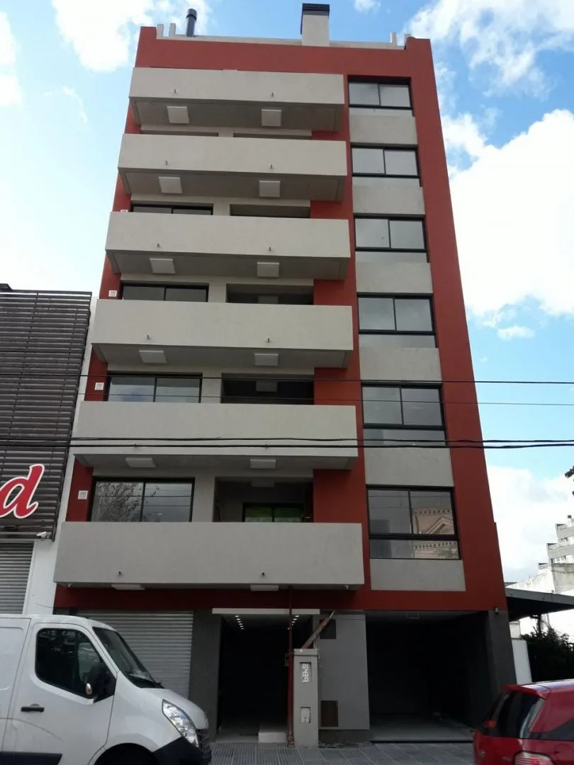 Departamento en RAMON FALCON 6400