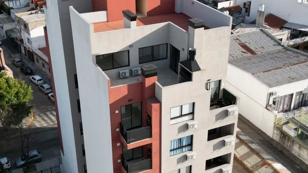 Departamento en RAMON FALCON 6400