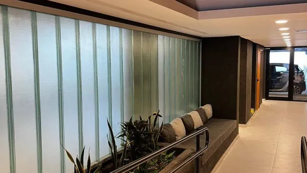 Departamento en AV LARRAZABAL 500