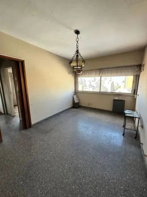 Departamento en ROSALES 200
