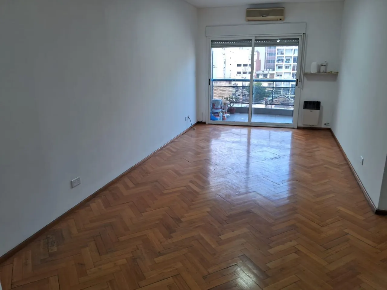 Departamento en YATAY 400