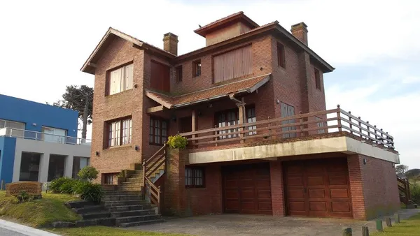 Casa en De las Gaviotas 300