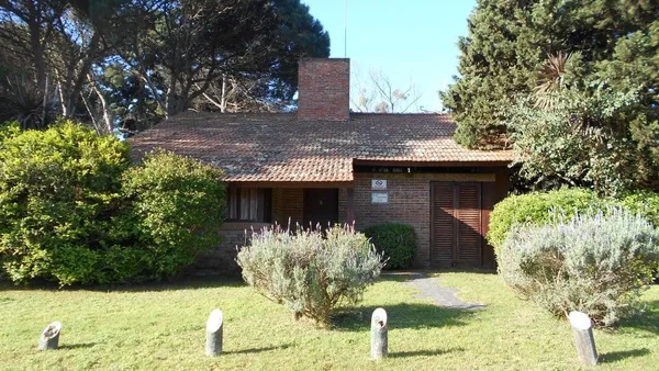 Casa en De la Calandria 600
