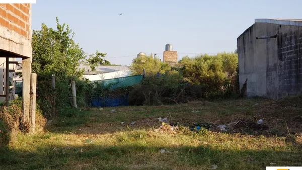 Lote en Rocamora 900