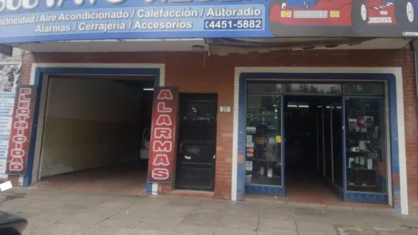 Local Comercial en Avda. Ricardo Ba 600