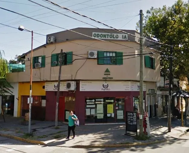 Local Comercial en Avda. Presidente 2000