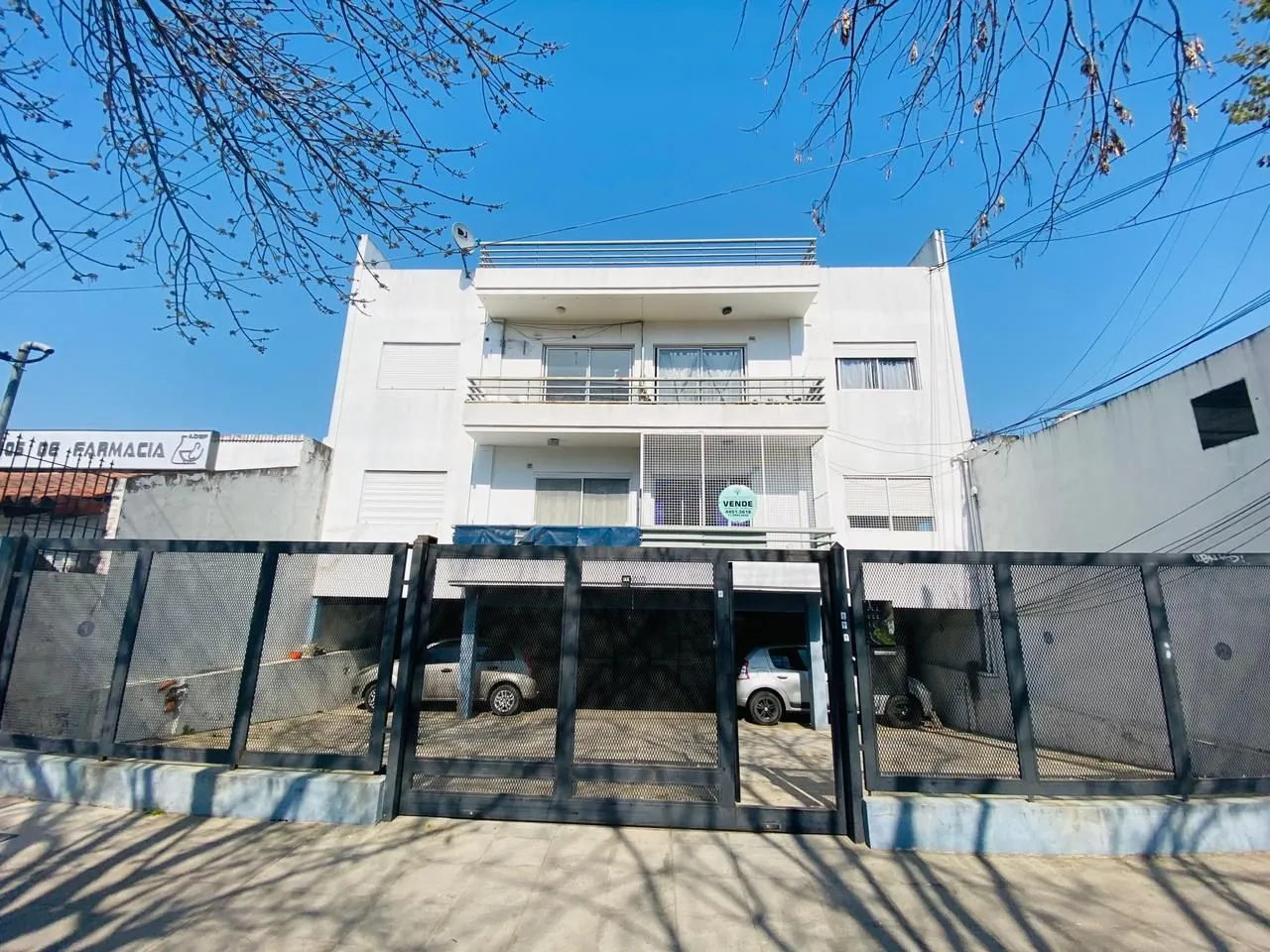 Departamento en Peluffo 1400