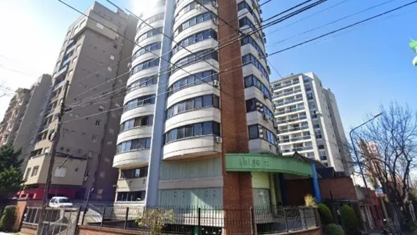 Departamento en Angel Delia 900