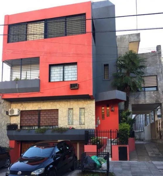 Casa en Charlone 900