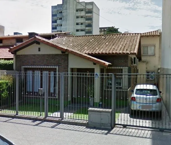 Casa en Charlone 900