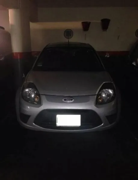 Cochera en Uriburu 400